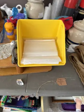 Tupperware napkin holder